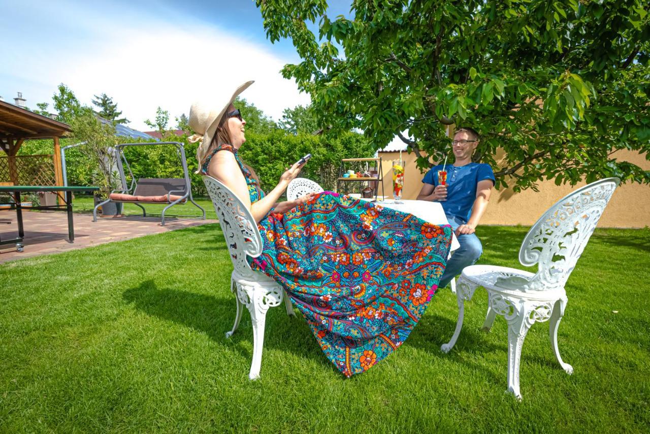 Villa Sunny Garden Pihenohaz à Siófok Extérieur photo